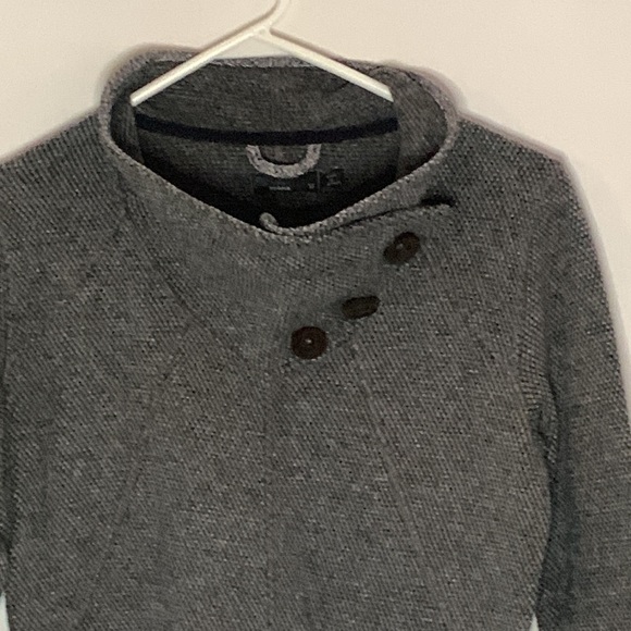 Prana grey wool blend long sleeve sweater with wide neck with buttons Size M - Picture 2 of 10